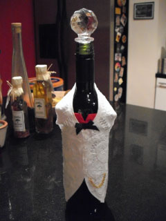 Wine bottle cover