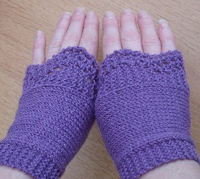 knit for winter - lilac-handwarmers