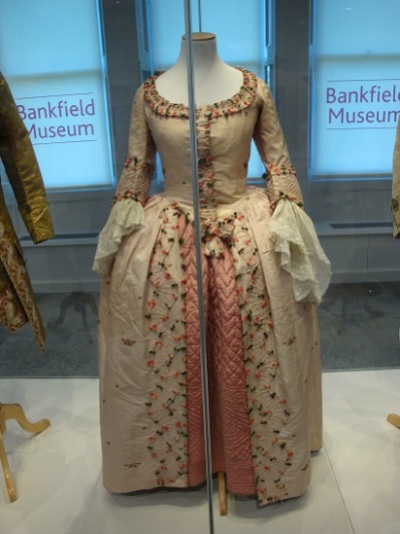Costume Bankfield 7